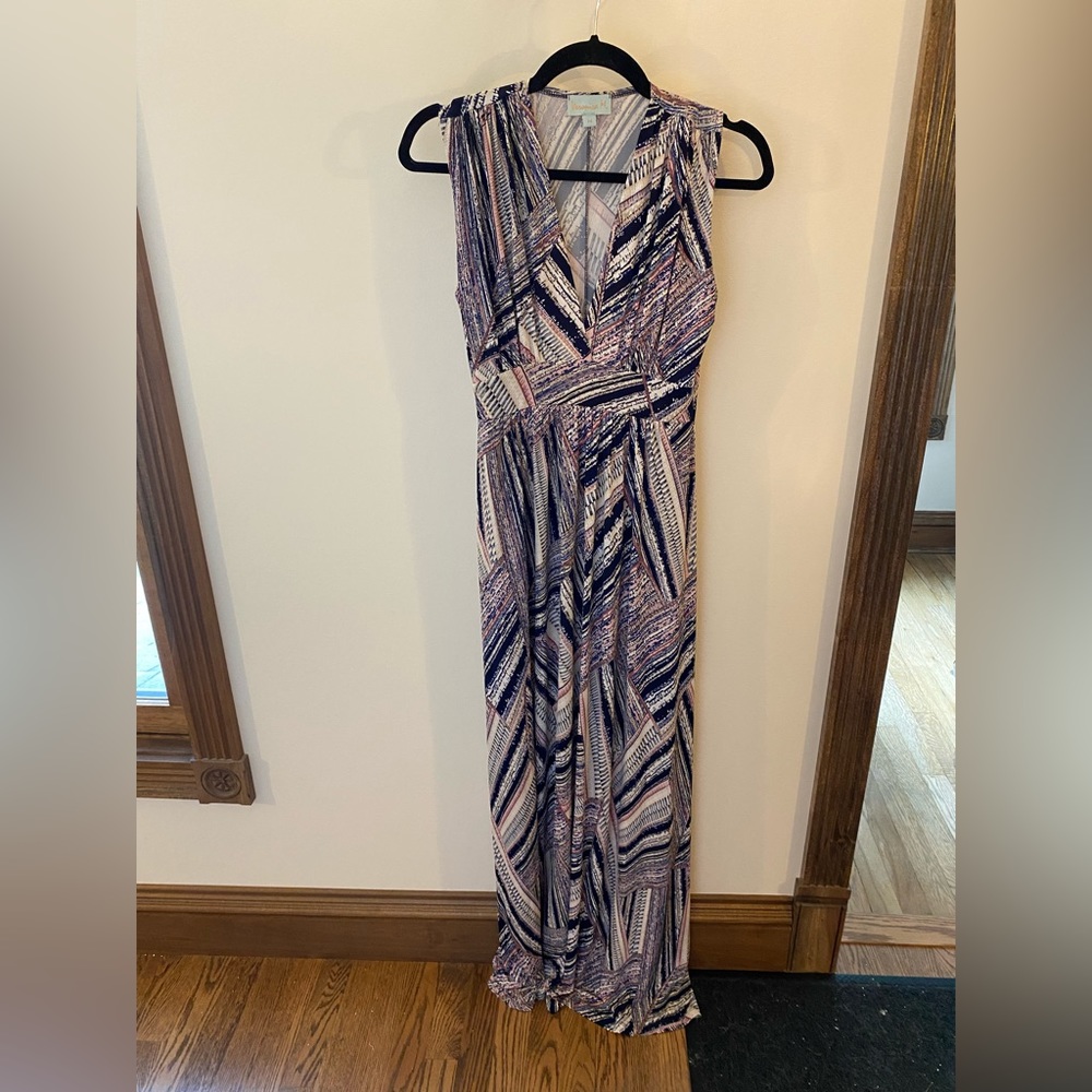 Veronica M V-neck Maxi Dress